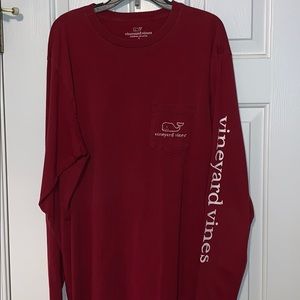 Men’s vineyard vines long sleeve shirt